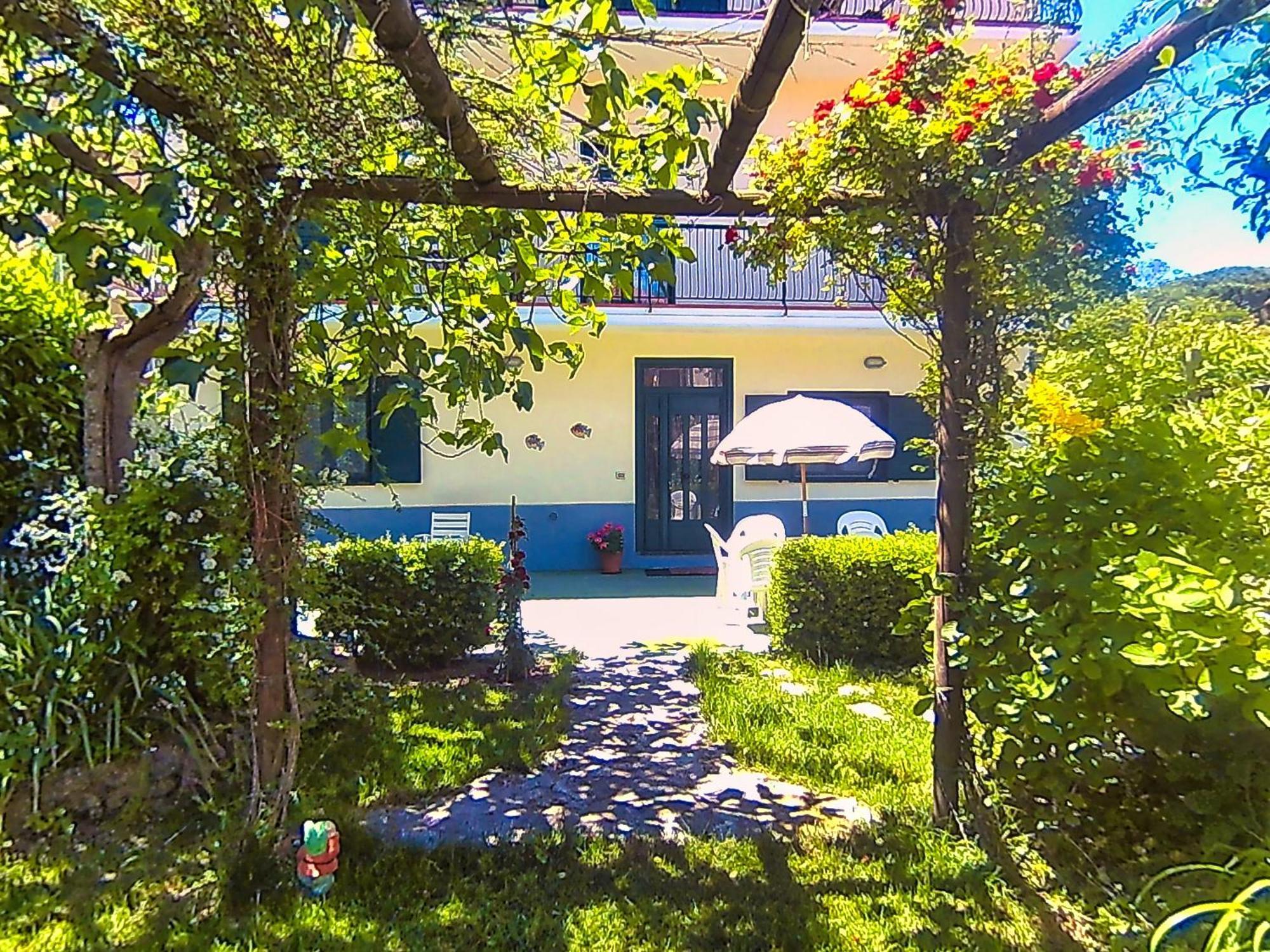 Ferienwohnung House Rene Agerola Exterior foto